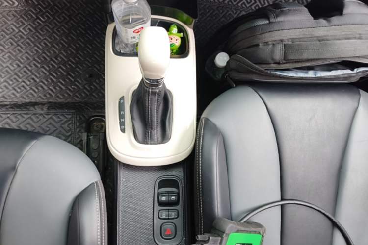 Used Roewe Clever 2022 311km QiQi BoBo Edition Gear Lever