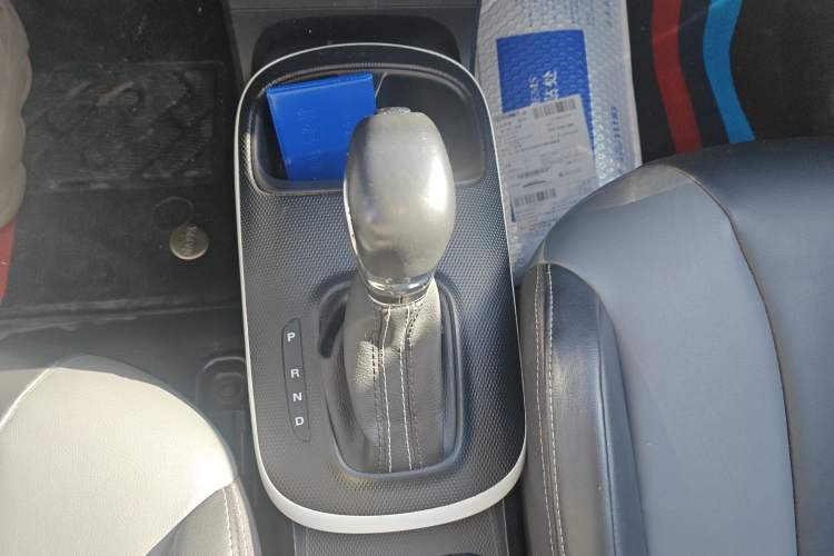 Used Roewe Clever 2022 311km QiQi BoBo Edition Gear Lever