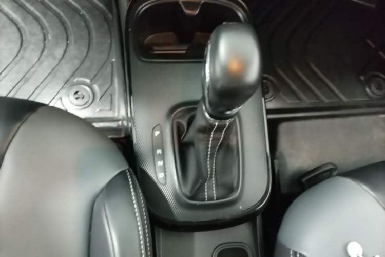 Used Roewe Clever 2022 311km QiQi BoBo Edition Gear Lever
