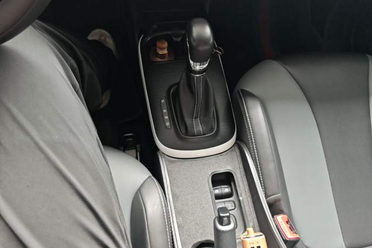 Used Roewe Clever 2022 311km QiQi BoBo Edition Gear Lever