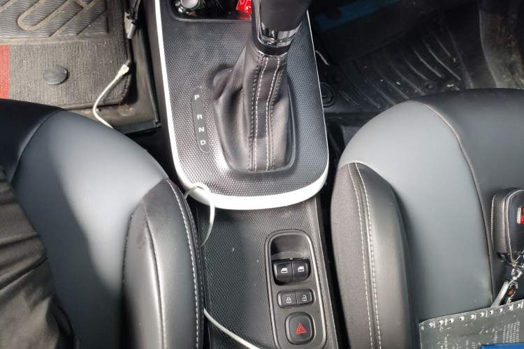 Used Roewe Clever 2022 311km QiQi BoBo Edition Gear Lever