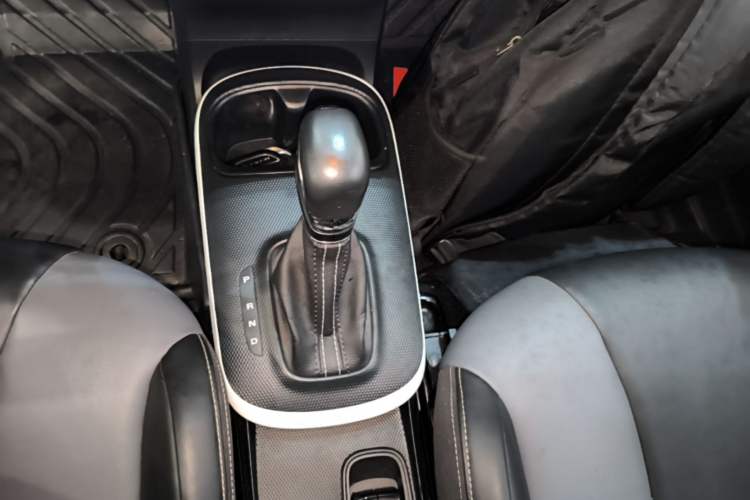Used Roewe Clever 2022 311km QiQi BoBo Edition Gear Lever