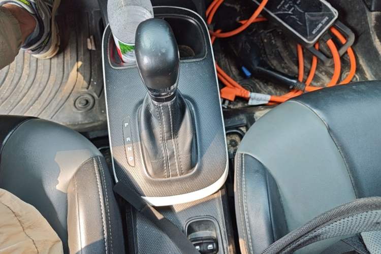 Used Roewe Clever 2022 311km QiQi BoBo Edition Gear Lever