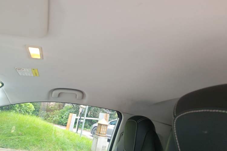 Used Roewe Clever 2022 311km QiQi BoBo Edition Headliner