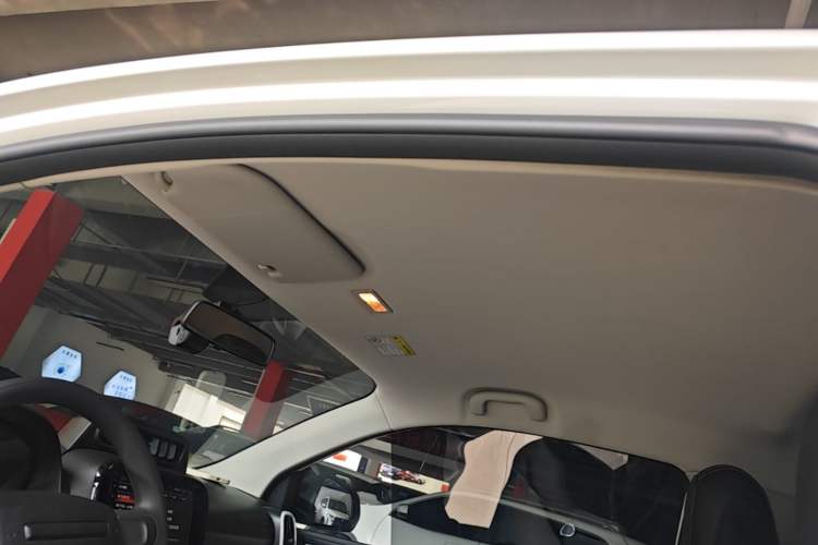 Used Roewe Clever 2022 311km QiQi BoBo Edition Headliner