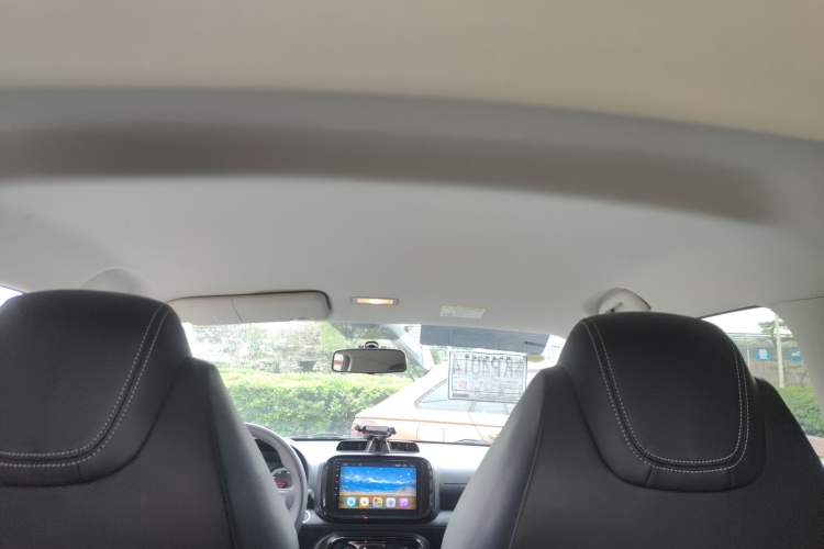 Used Roewe Clever 2022 311km QiQi BoBo Edition Headliner