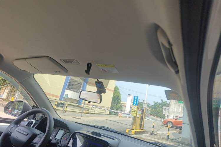 Used Roewe Clever 2022 311km QiQi BoBo Edition Headliner