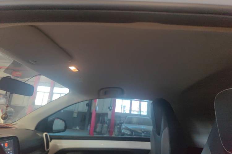 Used Roewe Clever 2022 311km QiQi BoBo Edition Headliner