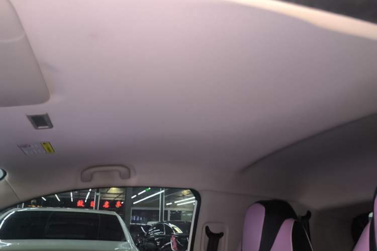 Used Roewe Clever 2022 311km QiQi BoBo Edition Headliner