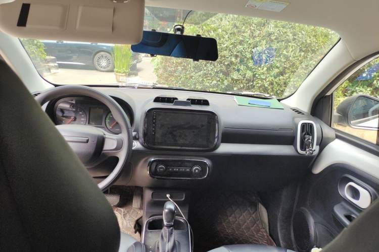 Used Roewe Clever 2022 311km QiQi BoBo Edition Headliner