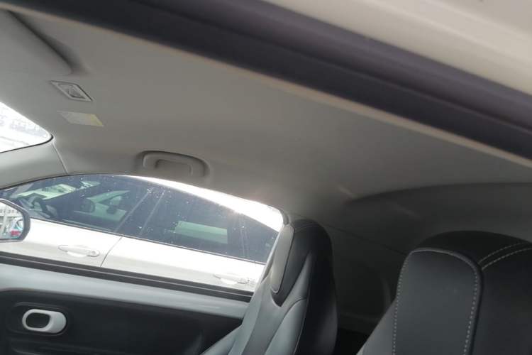 Used Roewe Clever 2022 311km QiQi BoBo Edition Headliner
