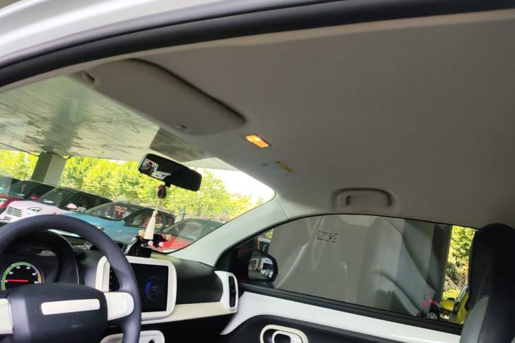Used Roewe Clever 2022 311km QiQi BoBo Edition Headliner