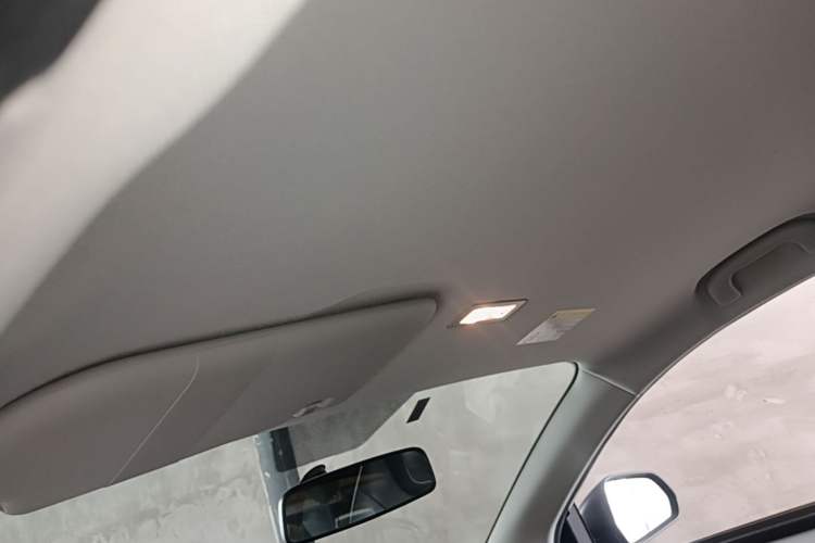 Used Roewe Clever 2022 311km QiQi BoBo Edition Headliner