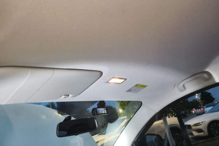 Used Roewe Clever 2022 311km QiQi BoBo Edition Headliner