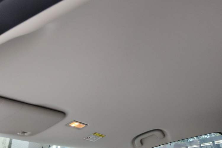 Used Roewe Clever 2022 311km QiQi BoBo Edition Headliner