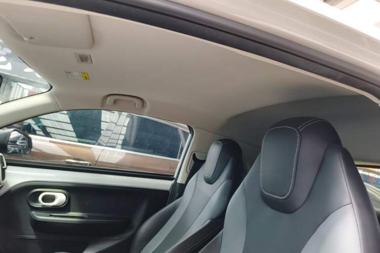 Used Roewe Clever 2022 311km QiQi BoBo Edition Headliner