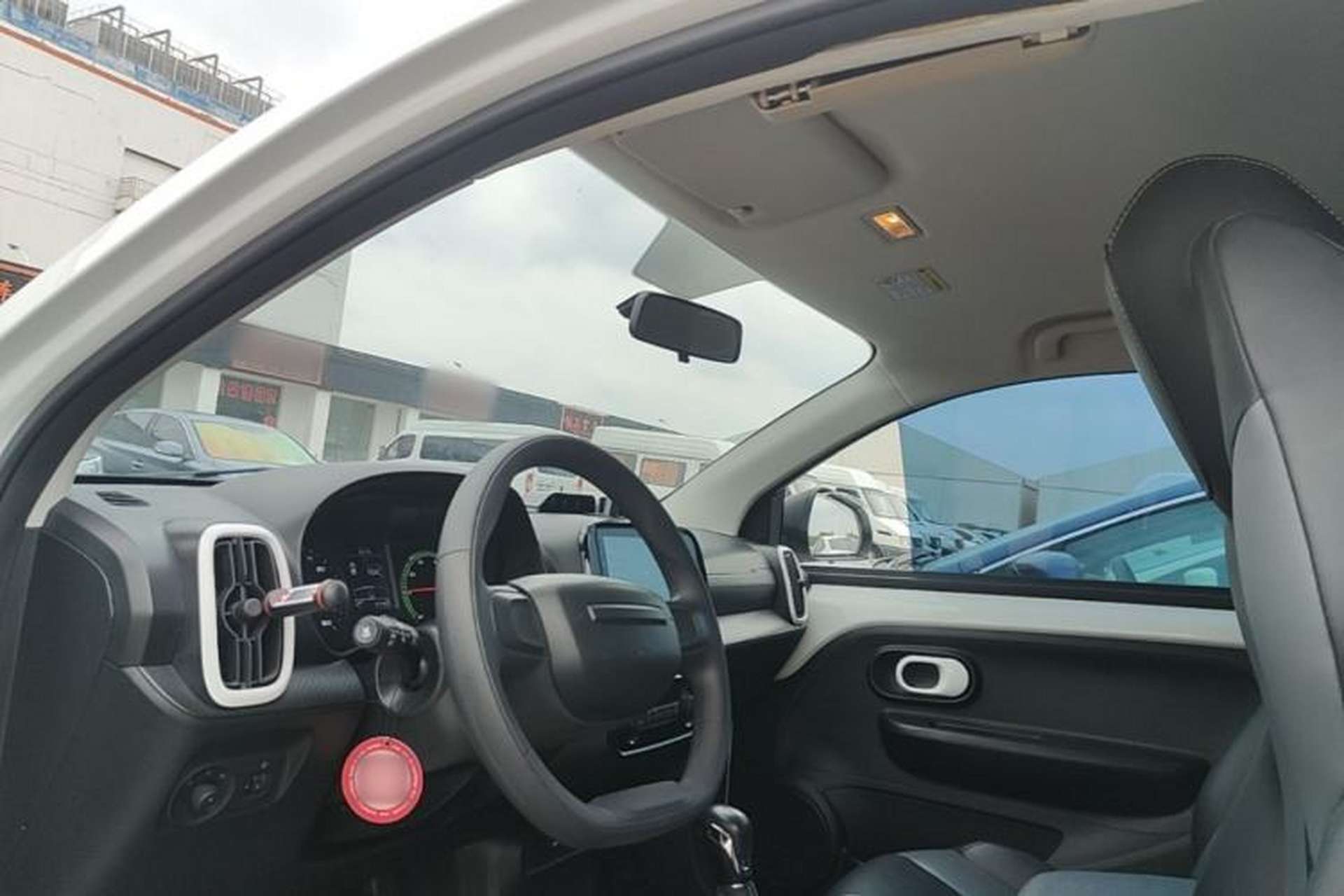 Used Roewe Clever 2022 311km QiQi BoBo Edition Headliner
