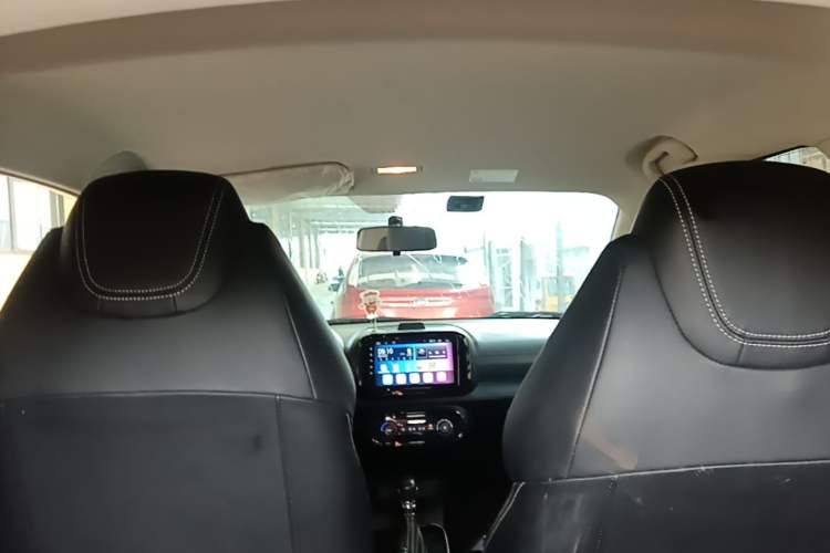 Used Roewe Clever 2022 311km QiQi BoBo Edition Headliner