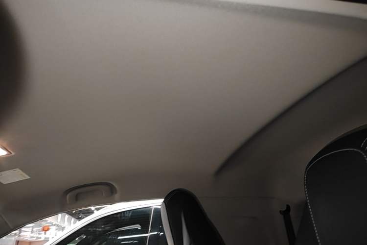 Used Roewe Clever 2022 311km QiQi BoBo Edition Headliner