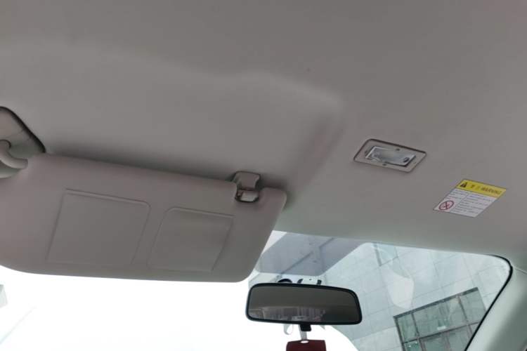 Used Roewe Clever 2022 311km QiQi BoBo Edition Headliner