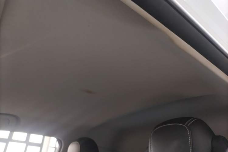 Used Roewe Clever 2022 311km QiQi BoBo Edition Headliner