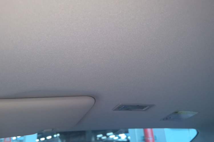 Used Roewe Clever 2022 311km QiQi BoBo Edition Headliner