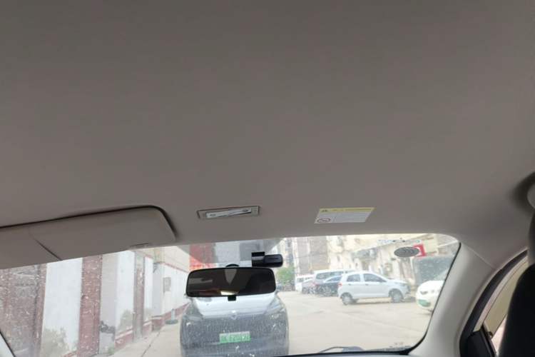 Used Roewe Clever 2022 311km QiQi BoBo Edition Headliner