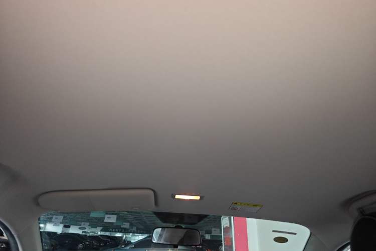 Used Roewe Clever 2022 311km QiQi BoBo Edition Headliner