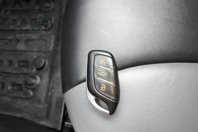 Used Roewe Clever 2022 311km QiQi BoBo Edition Interior 1