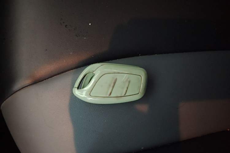 Used Roewe Clever 2022 311km QiQi BoBo Edition Interior 1