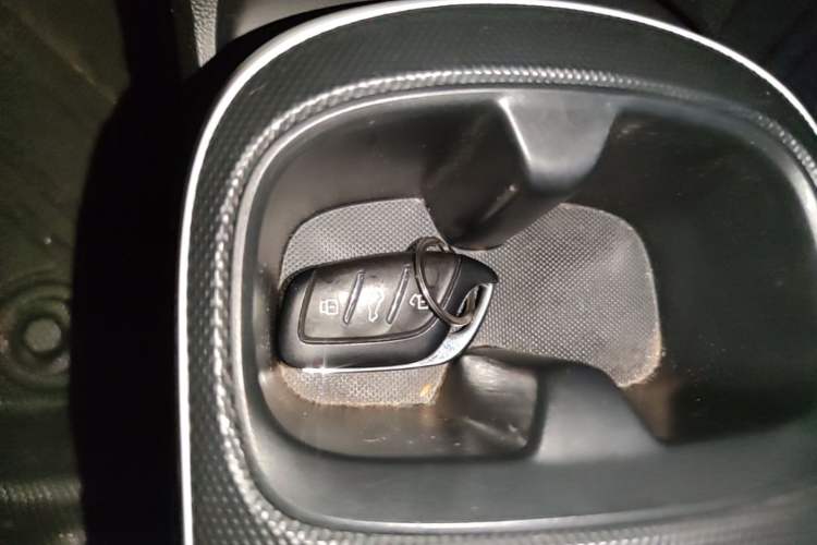 Used Roewe Clever 2022 311km QiQi BoBo Edition Interior 1
