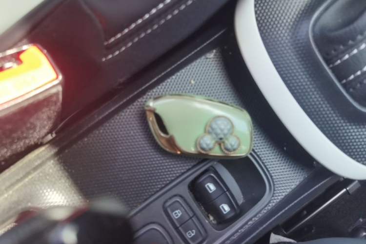 Used Roewe Clever 2022 311km QiQi BoBo Edition Interior 1