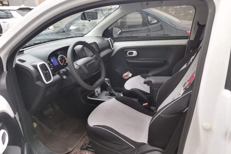 Used Roewe Clever 2022 311km QiQi BoBo Edition Interior 1