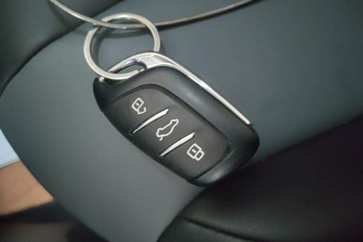 Used Roewe Clever 2022 311km QiQi BoBo Edition Interior 1