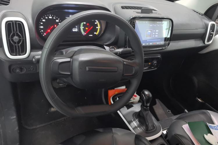 Used Roewe Clever 2022 311km QiQi BoBo Edition Interior 1