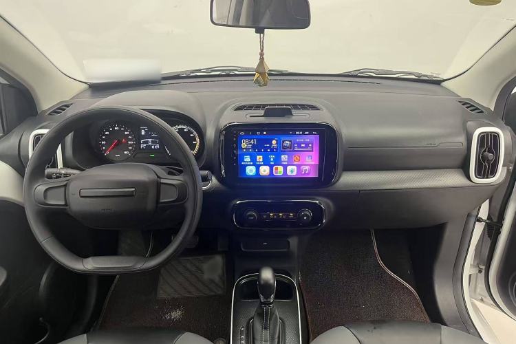 Used Roewe Clever 2022 311km QiQi BoBo Edition Interior 1