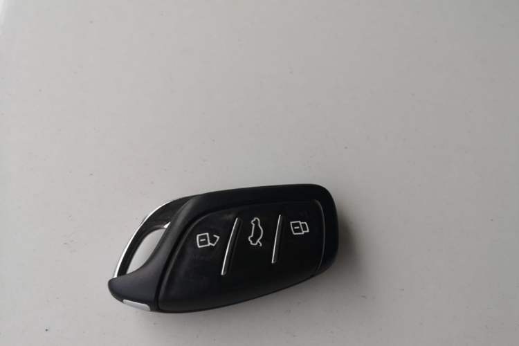 Used Roewe Clever 2022 311km QiQi BoBo Edition Interior 1