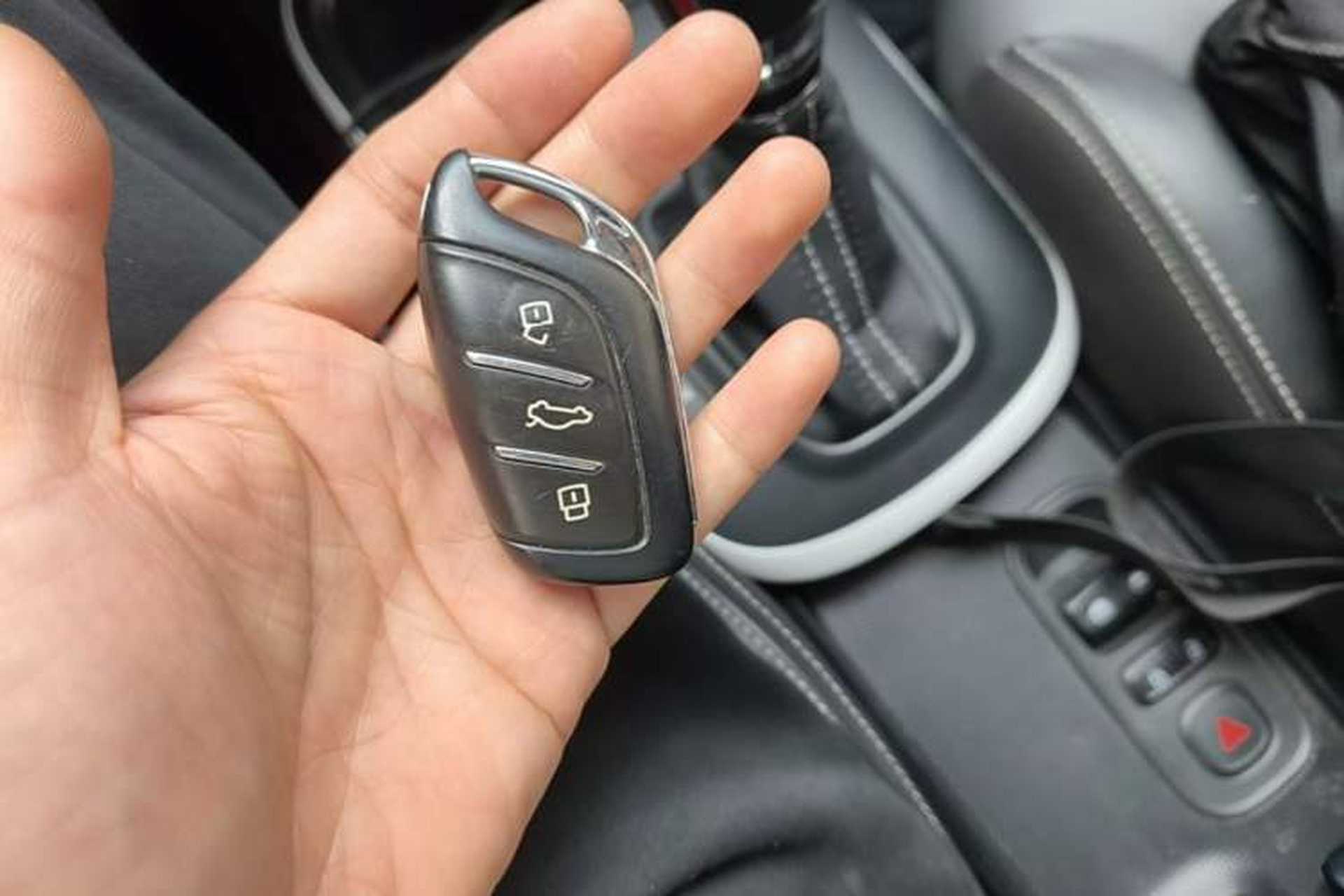 Used Roewe Clever 2022 311km QiQi BoBo Edition Interior 1