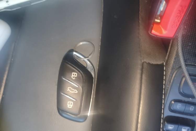 Used Roewe Clever 2022 311km QiQi BoBo Edition Interior 1