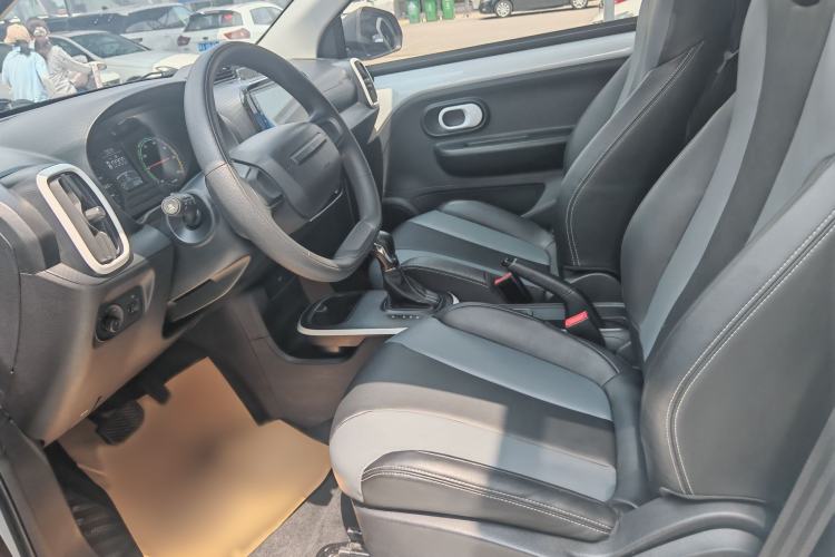 Used Roewe Clever 2022 311km QiQi BoBo Edition Interior 2