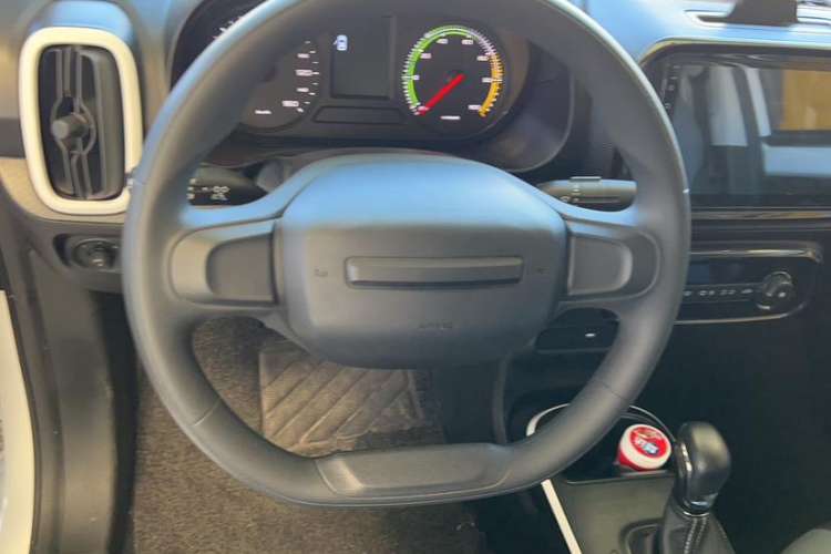 Used Roewe Clever 2022 311km QiQi BoBo Edition Interior 2