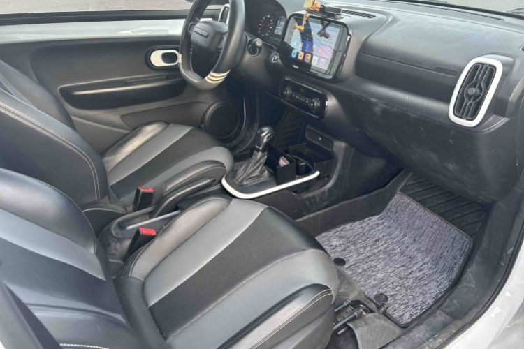Used Roewe Clever 2022 311km QiQi BoBo Edition Interior 2