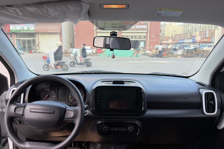 Used Roewe Clever 2022 311km QiQi BoBo Edition Interior 2