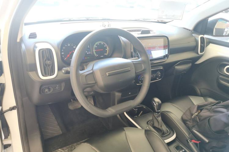 Used Roewe Clever 2022 311km QiQi BoBo Edition Interior 2