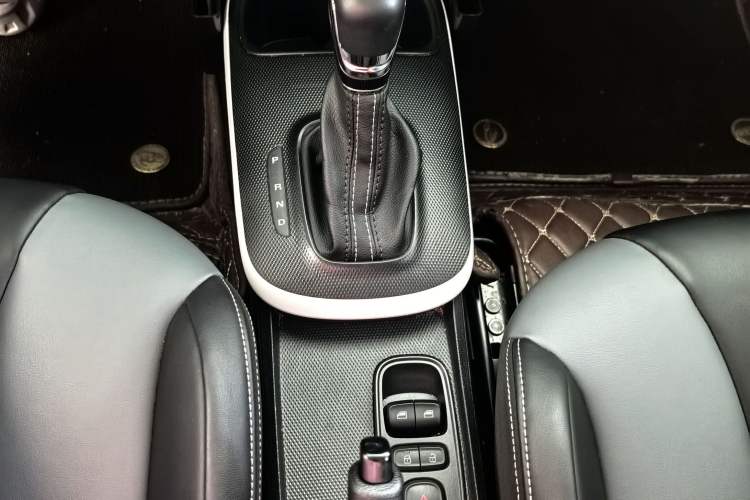 Used Roewe Clever 2022 311km QiQi BoBo Edition Interior 3