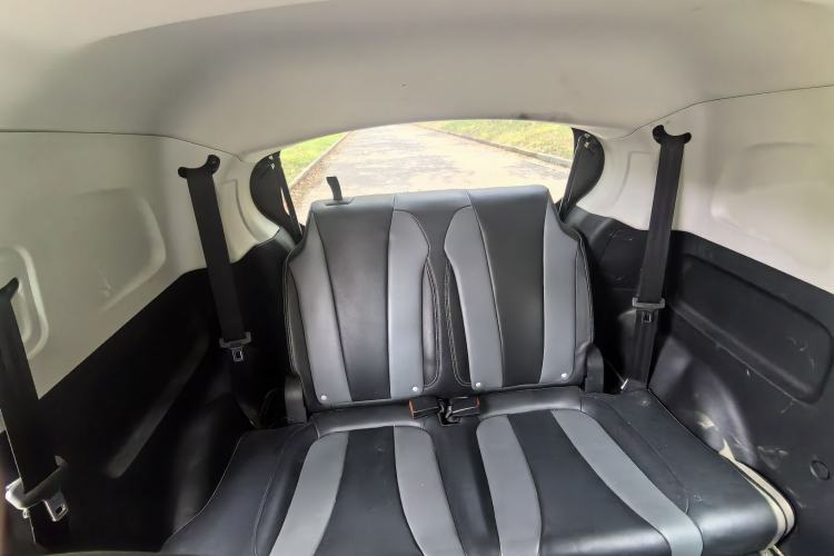 Used Roewe Clever 2022 311km QiQi BoBo Edition Interior 3
