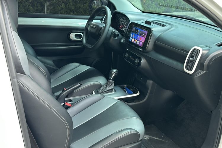 Used Roewe Clever 2022 311km QiQi BoBo Edition Interior 3