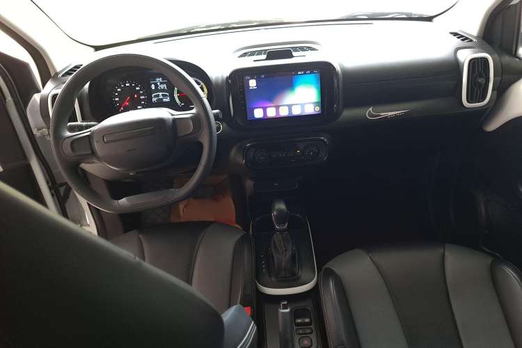 Used Roewe Clever 2022 311km QiQi BoBo Edition Interior 3