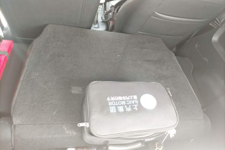 Used Roewe Clever 2022 311km QiQi BoBo Edition Interior 4