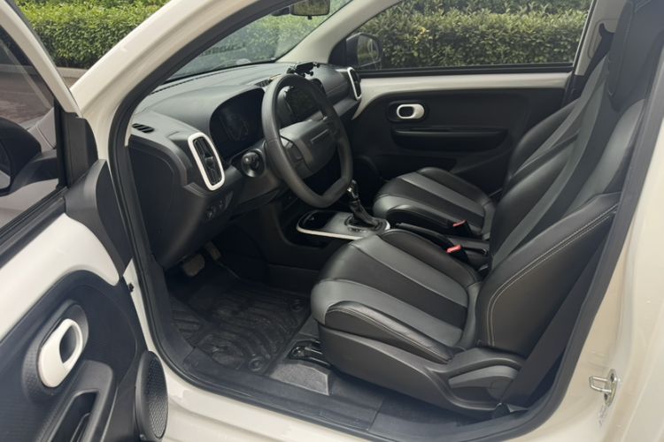 Used Roewe Clever 2022 311km QiQi BoBo Edition Interior 5